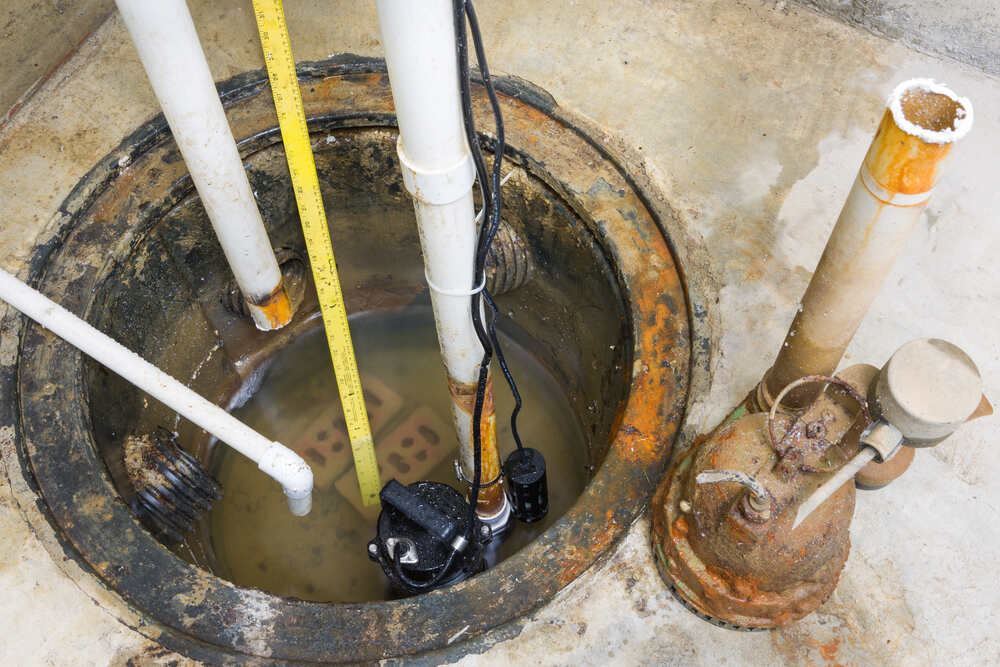 Backup sump pump